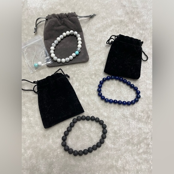 🔥Set of three unisex beaded stretch bracelets - Picture 1 of 4